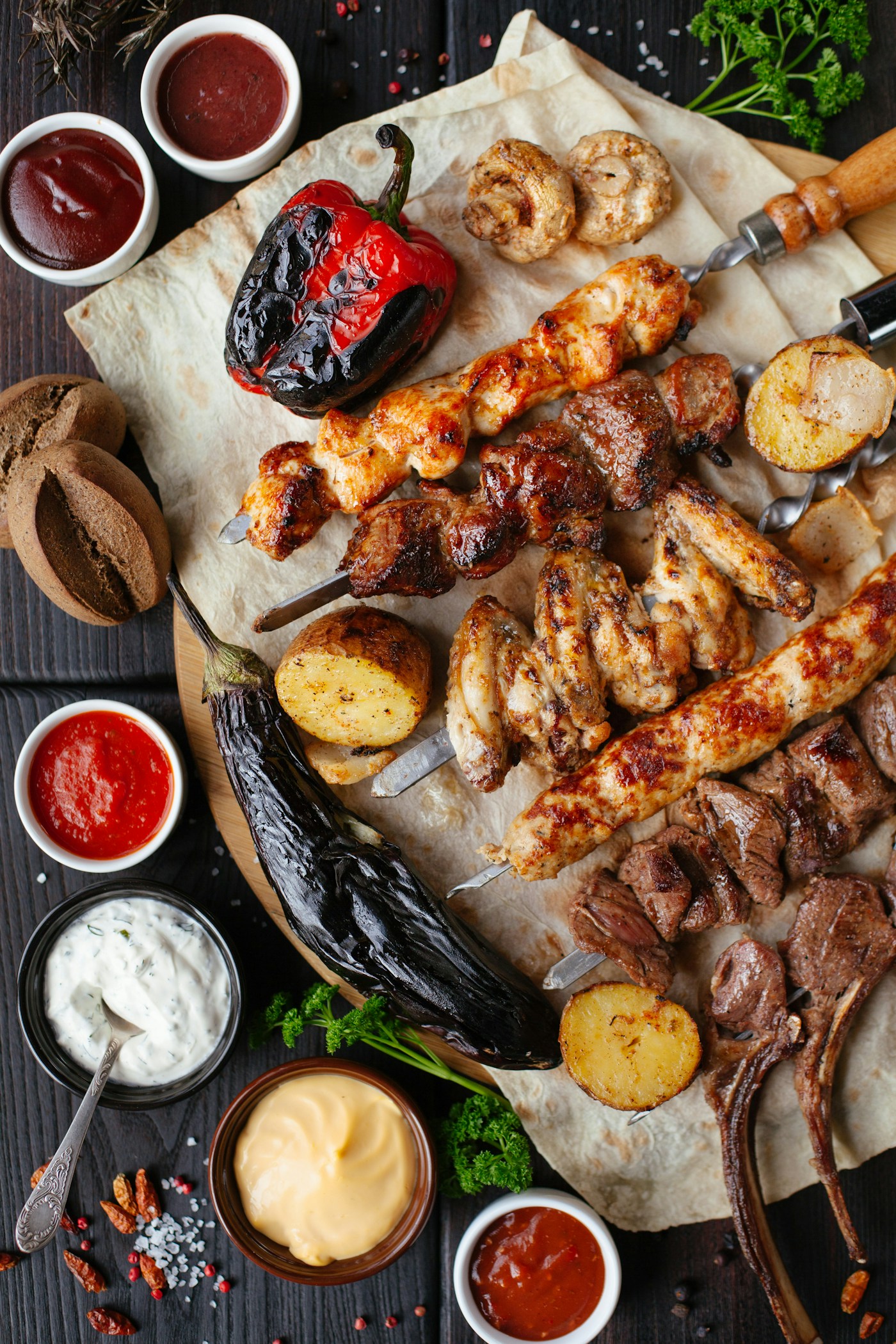 An example of food prepared on a grill